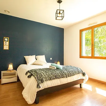 Maison Calme, Pres Du Puy Du Fou Bed & Breakfast